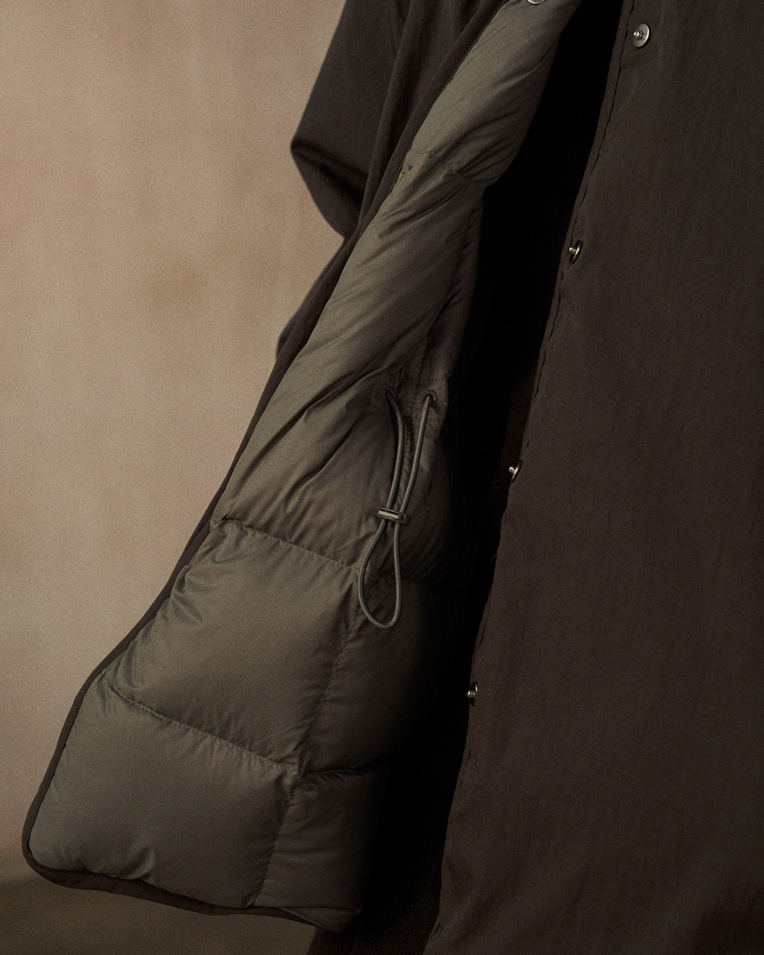 バイカラーリバーシブルダウンコート 10248