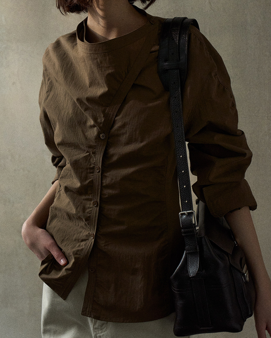 ハーフタートルネックスリムブラウス 10014