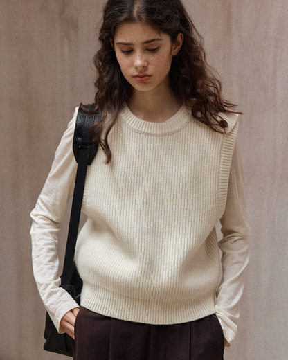 ストラクチャーショルダーニットベスト 10382