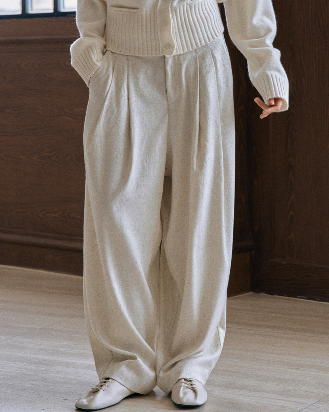 ローウエストタックパンツ 10153