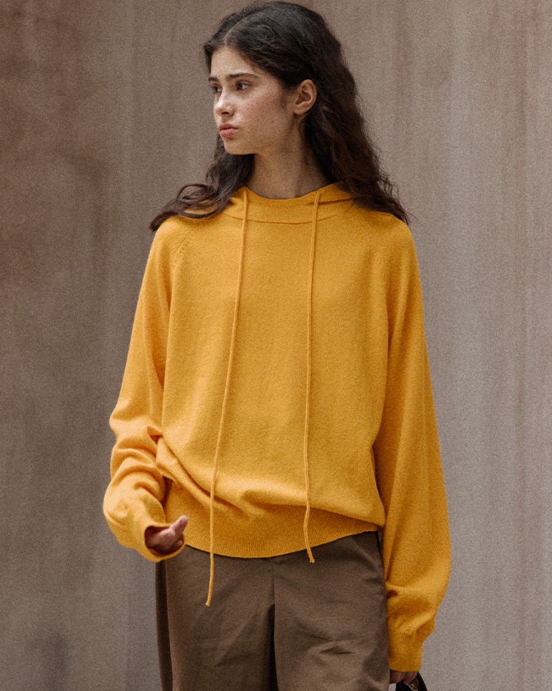 ラグランスリーブフーディークールトーンニットプルオーバー 10157