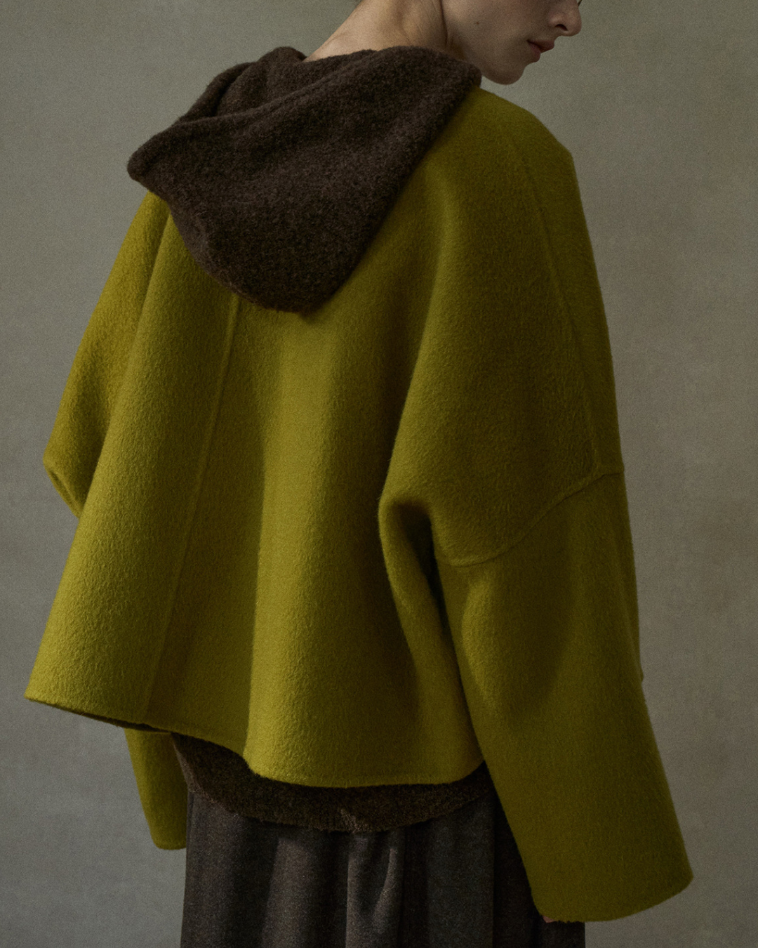 シェルネックマットショートコート 10428