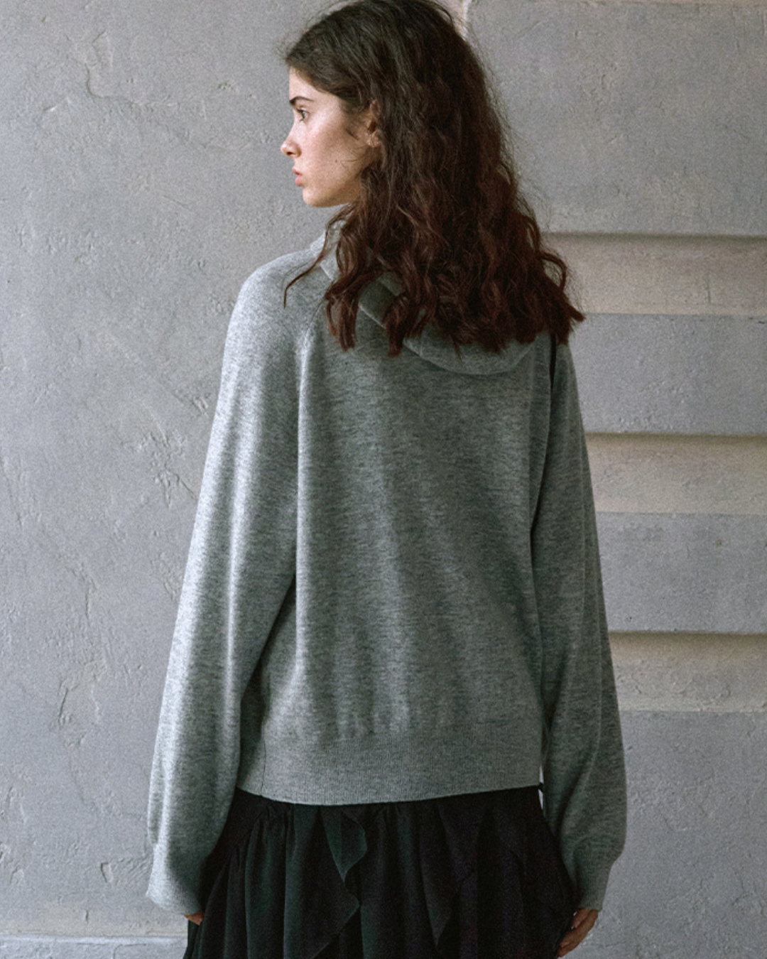 ラグランスリーブフーディークールトーンニットプルオーバー 10157