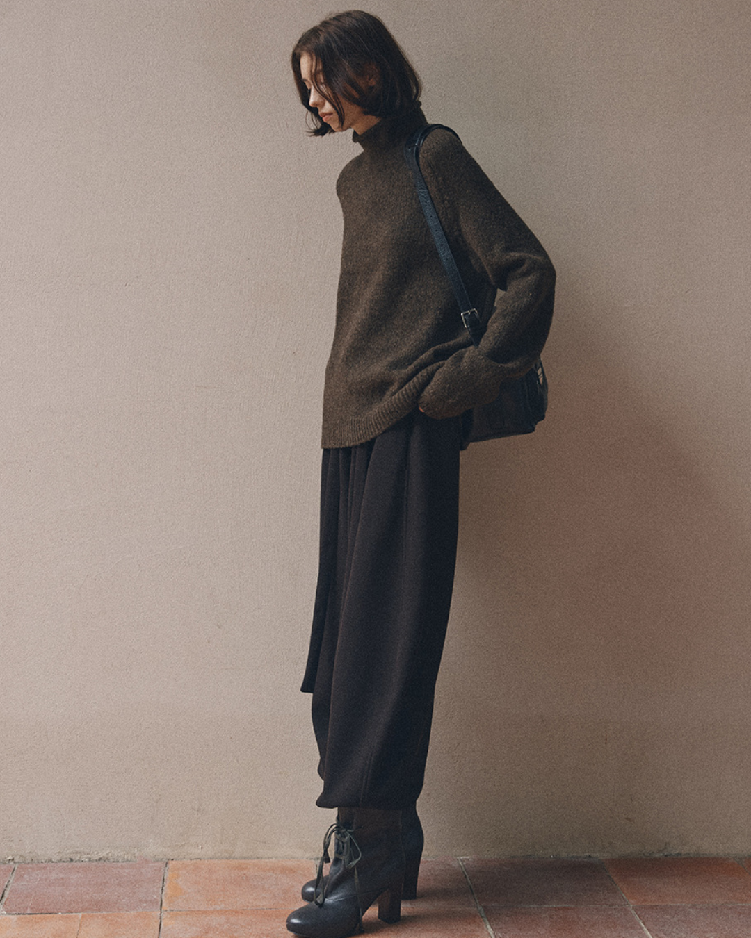 スリークハイネックトッププルオーバー 10377