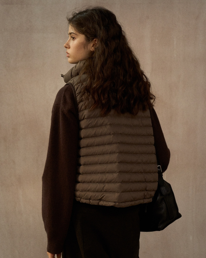 スタンドカラードローコードショートベスト 10250