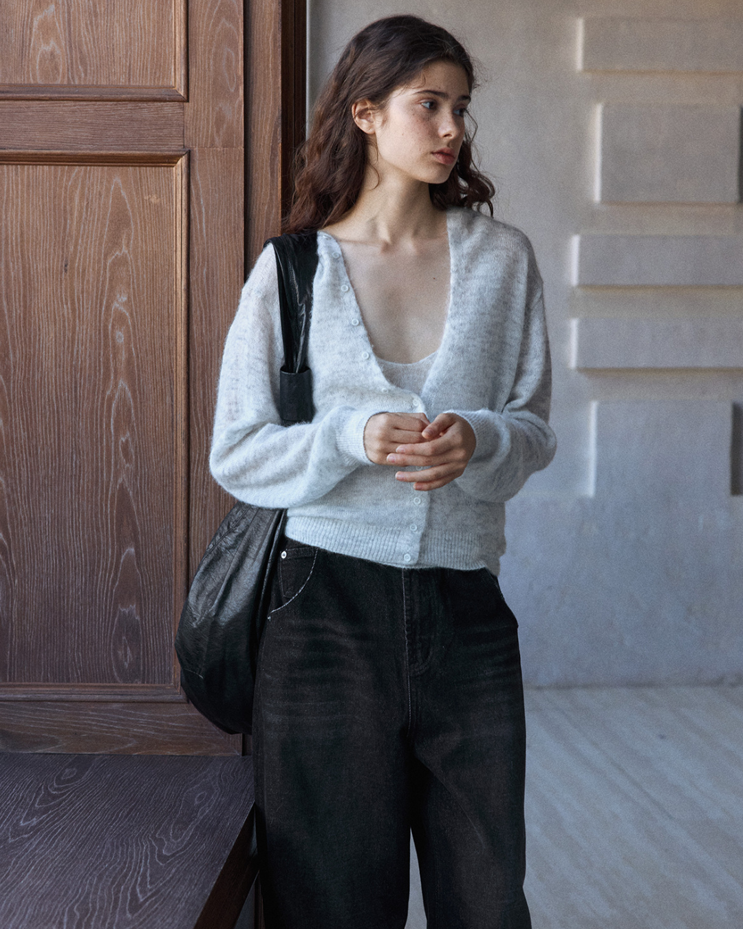 Vネックニットカーディガン 10169