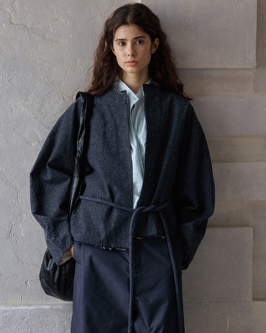 ノーカラーストラップショートジャケット 10155