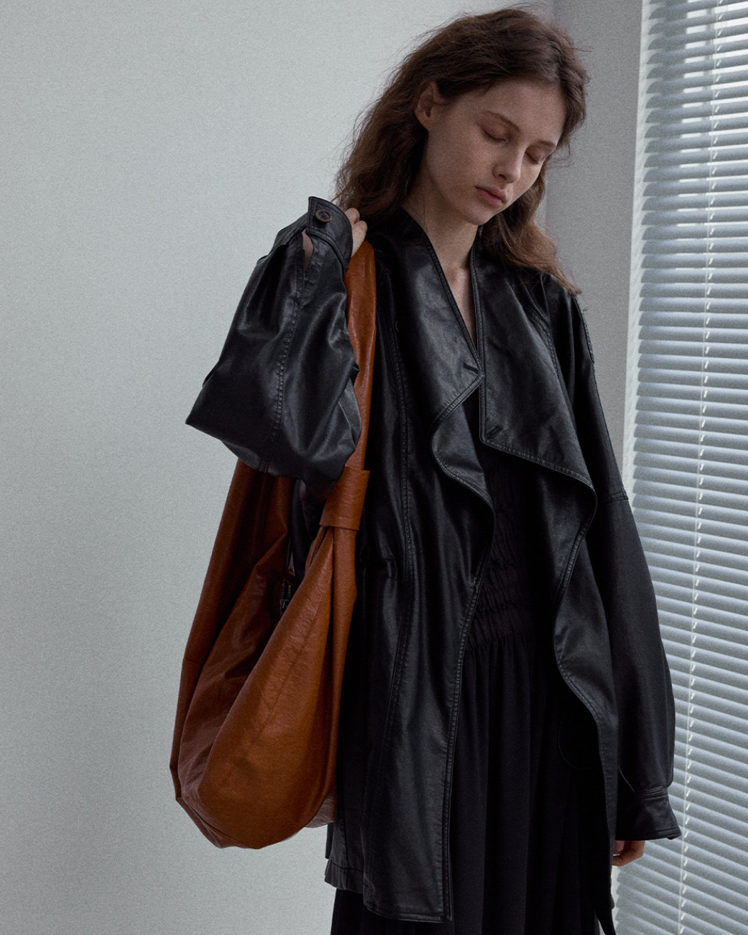 スタンドカラーダークフォルムジャケット 10338