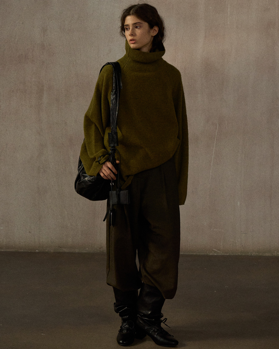 ハイカラーロングスリーブニットプルオーバー 10247