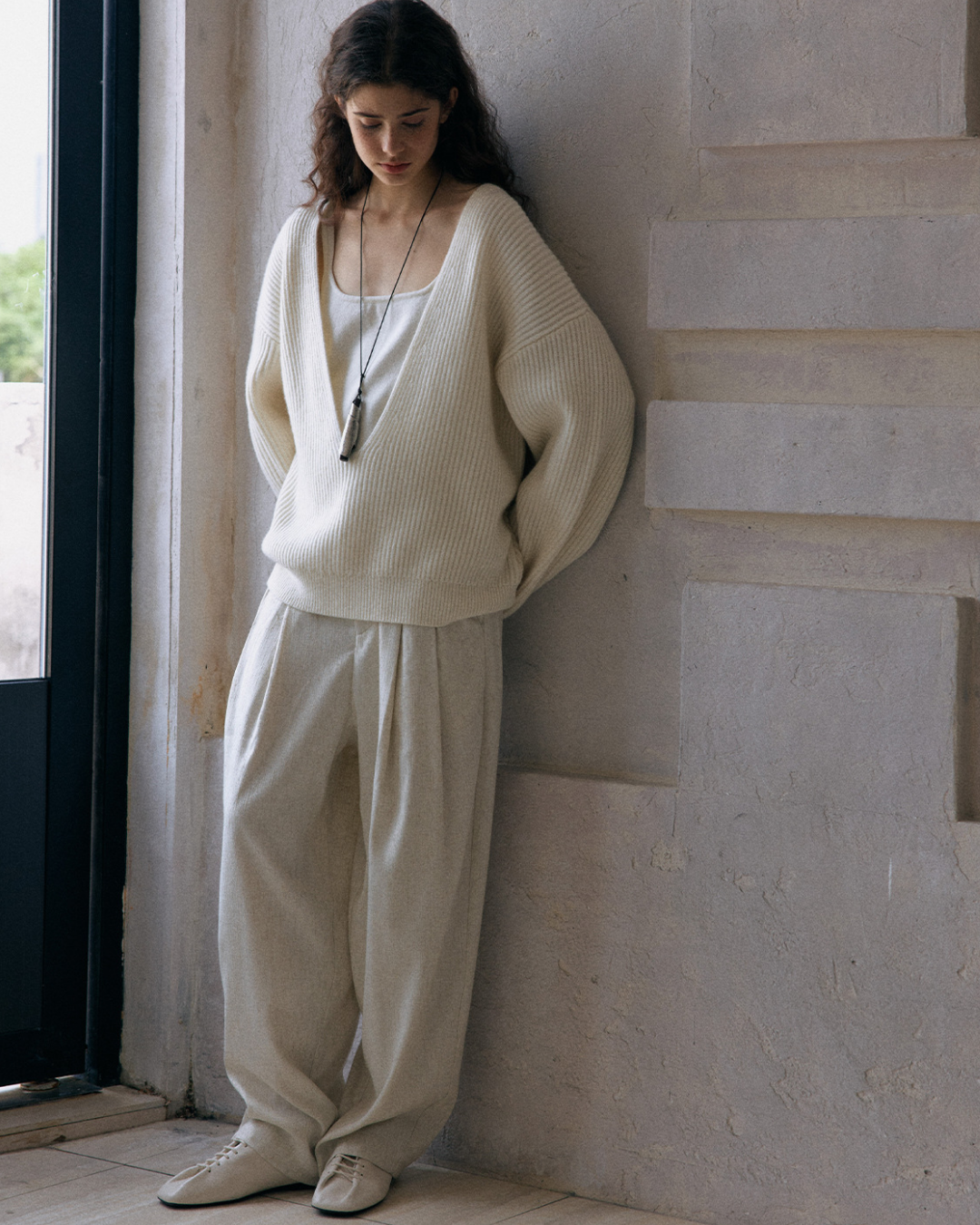 ローウエストタックパンツ 10153