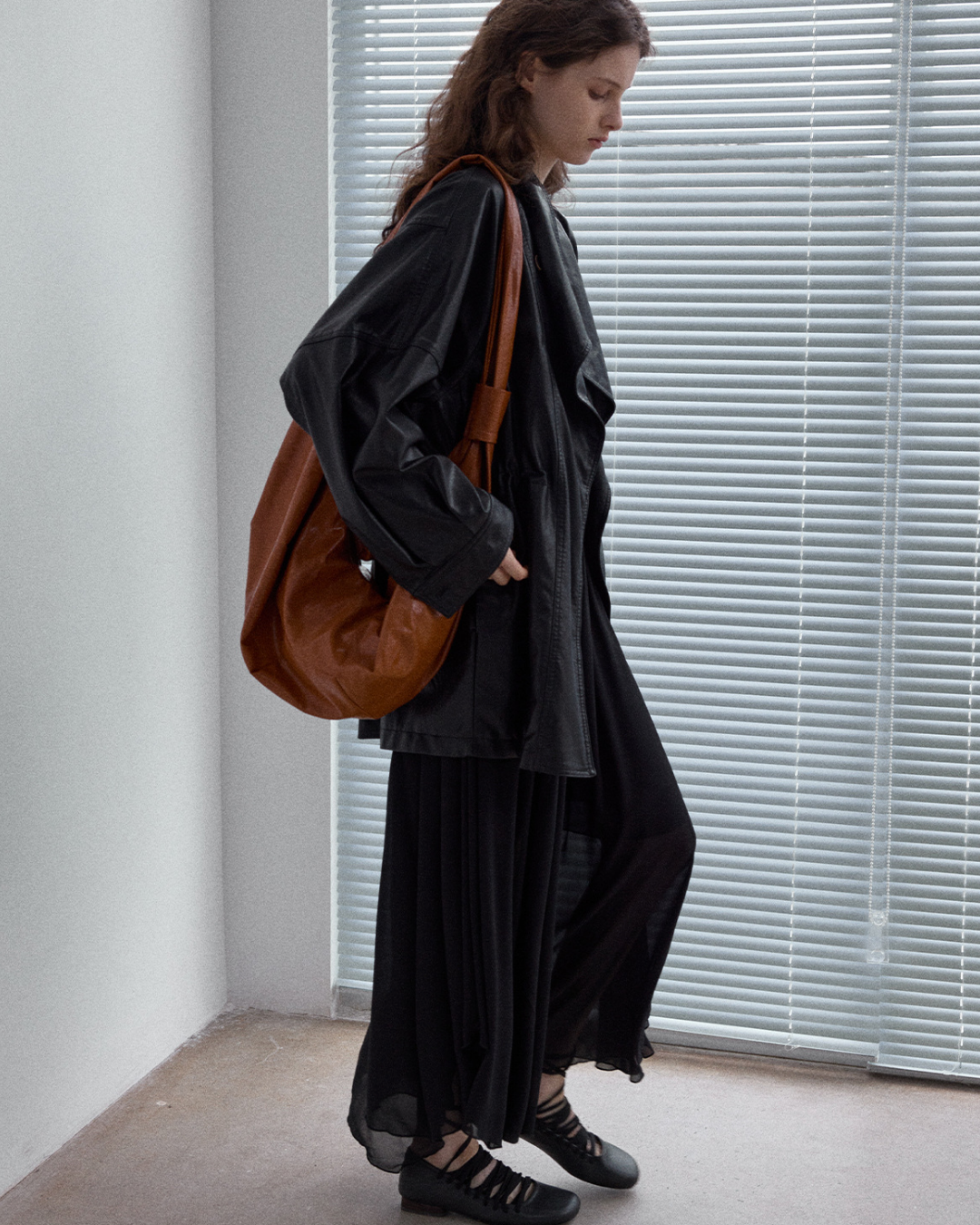 スタンドカラーダークフォルムジャケット 10338