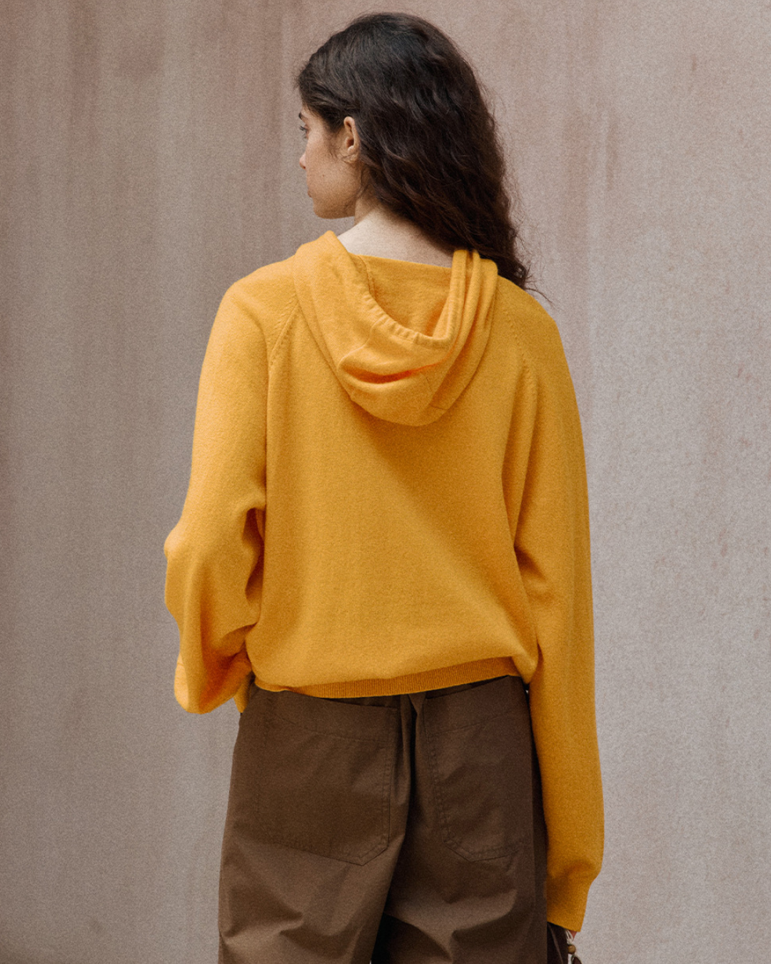 ラグランスリーブフーディークールトーンニットプルオーバー 10157