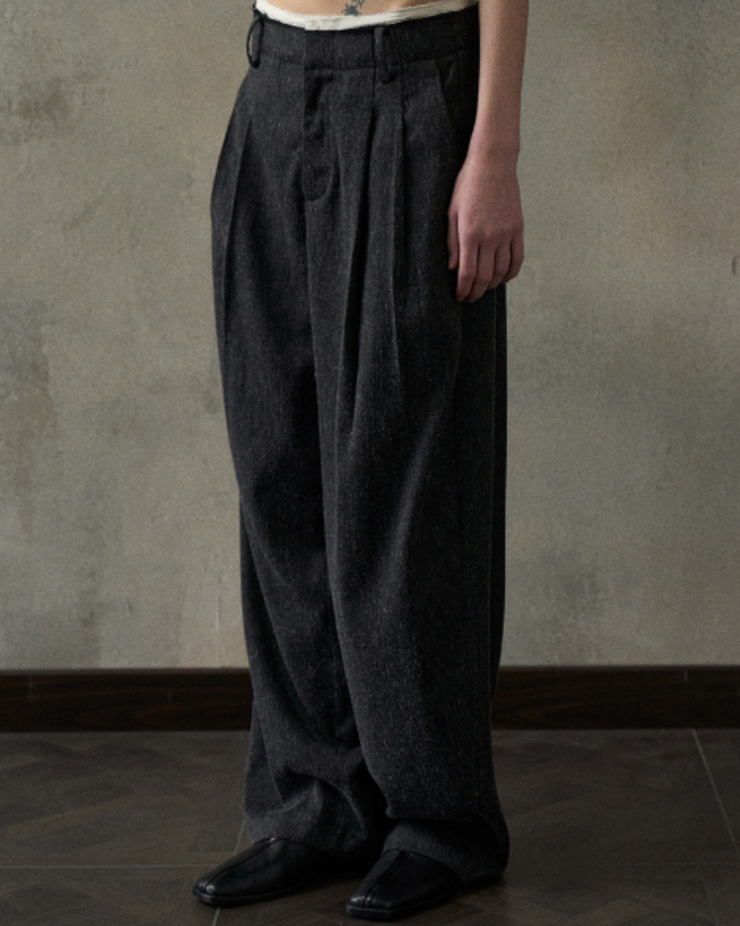 ローウエストタックパンツ 10153