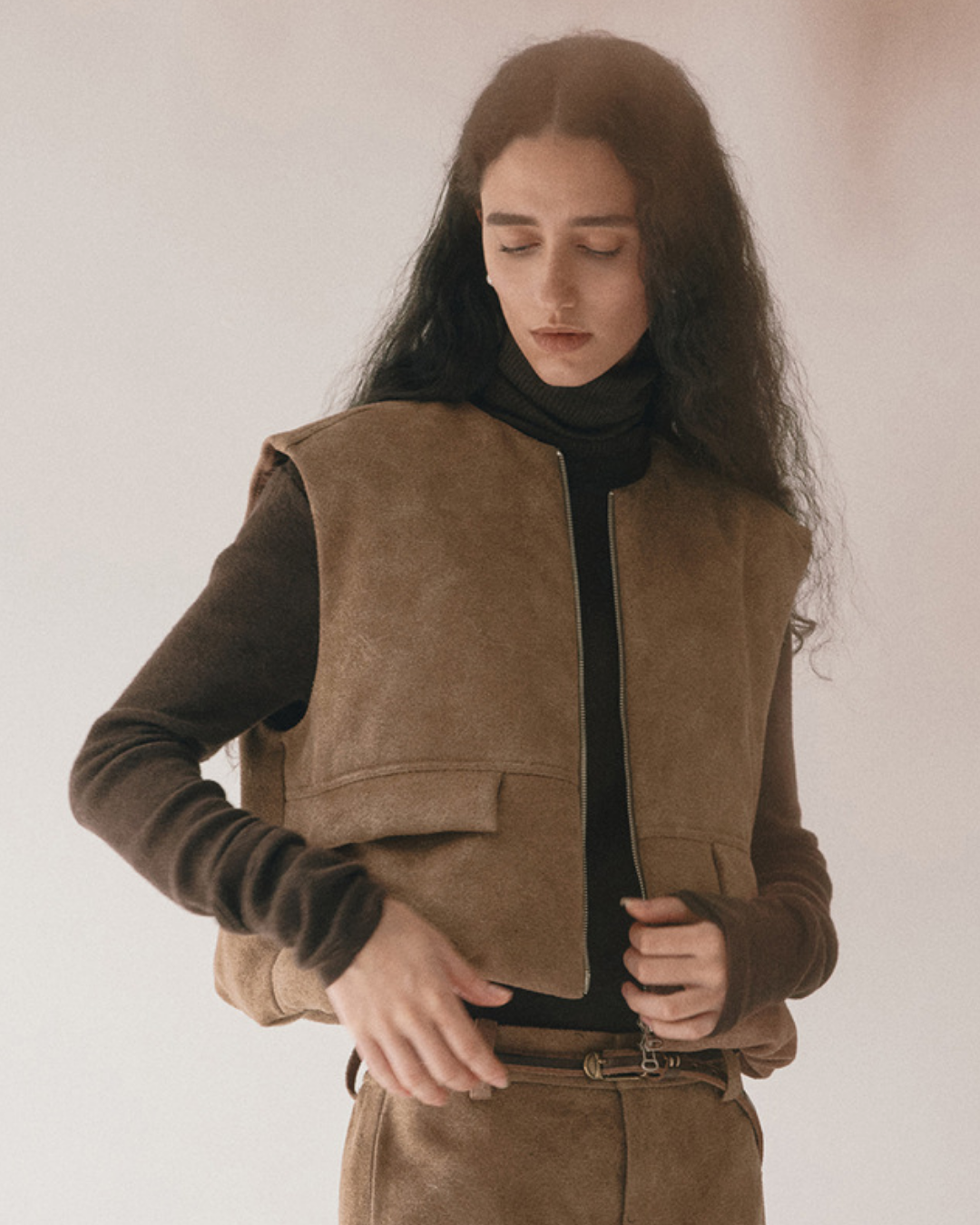 スリークスエードジップベスト 10419