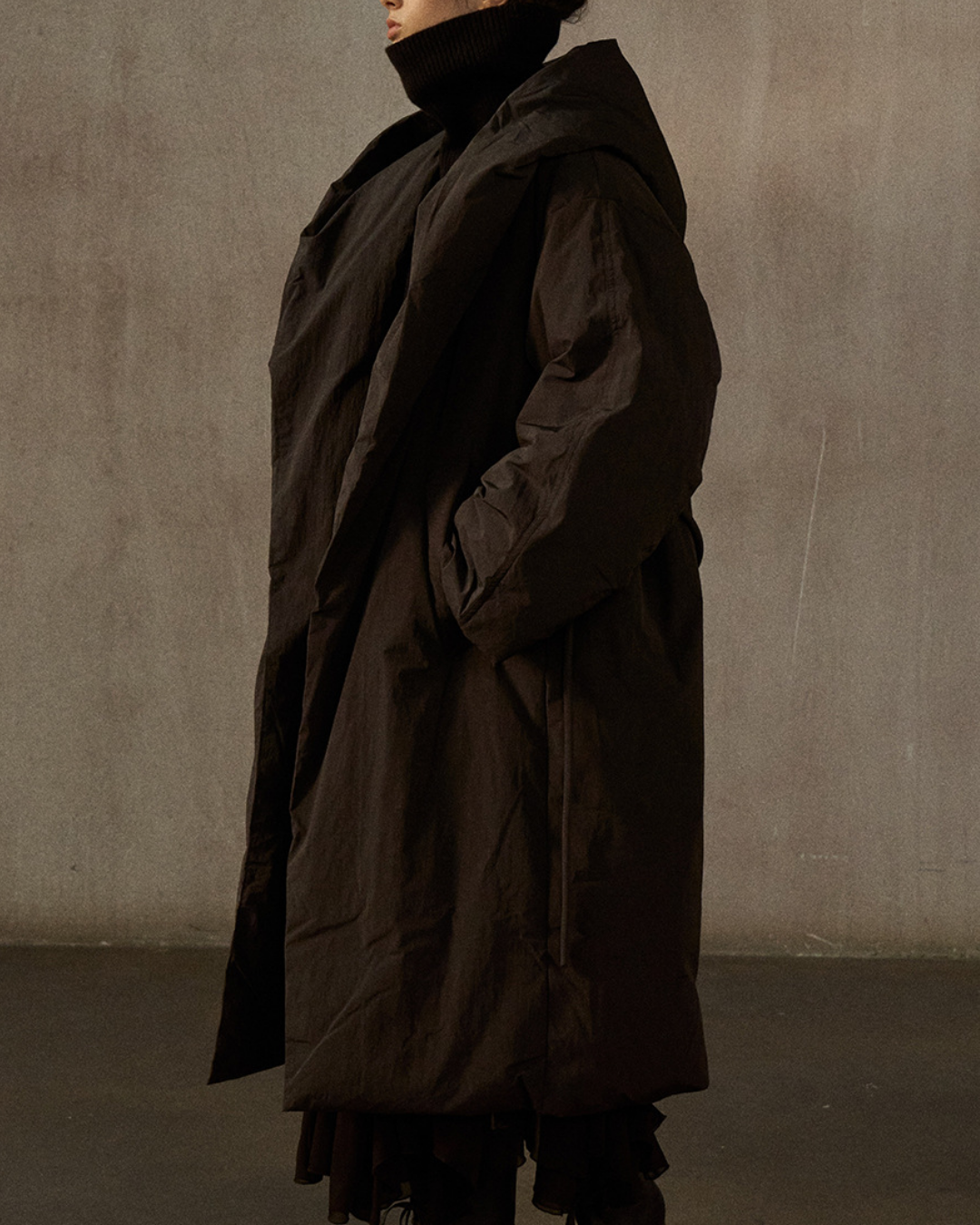 フーディーストラップロングダウンコート 10275