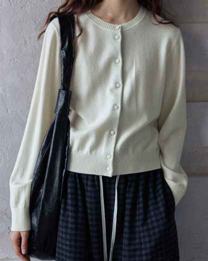 ラウンドネックソフトトーンニットカーディガン 10152