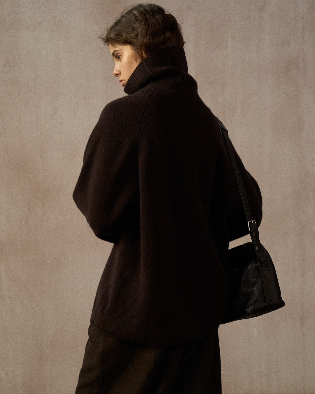 ハイカラーロングスリーブニットプルオーバー 10247