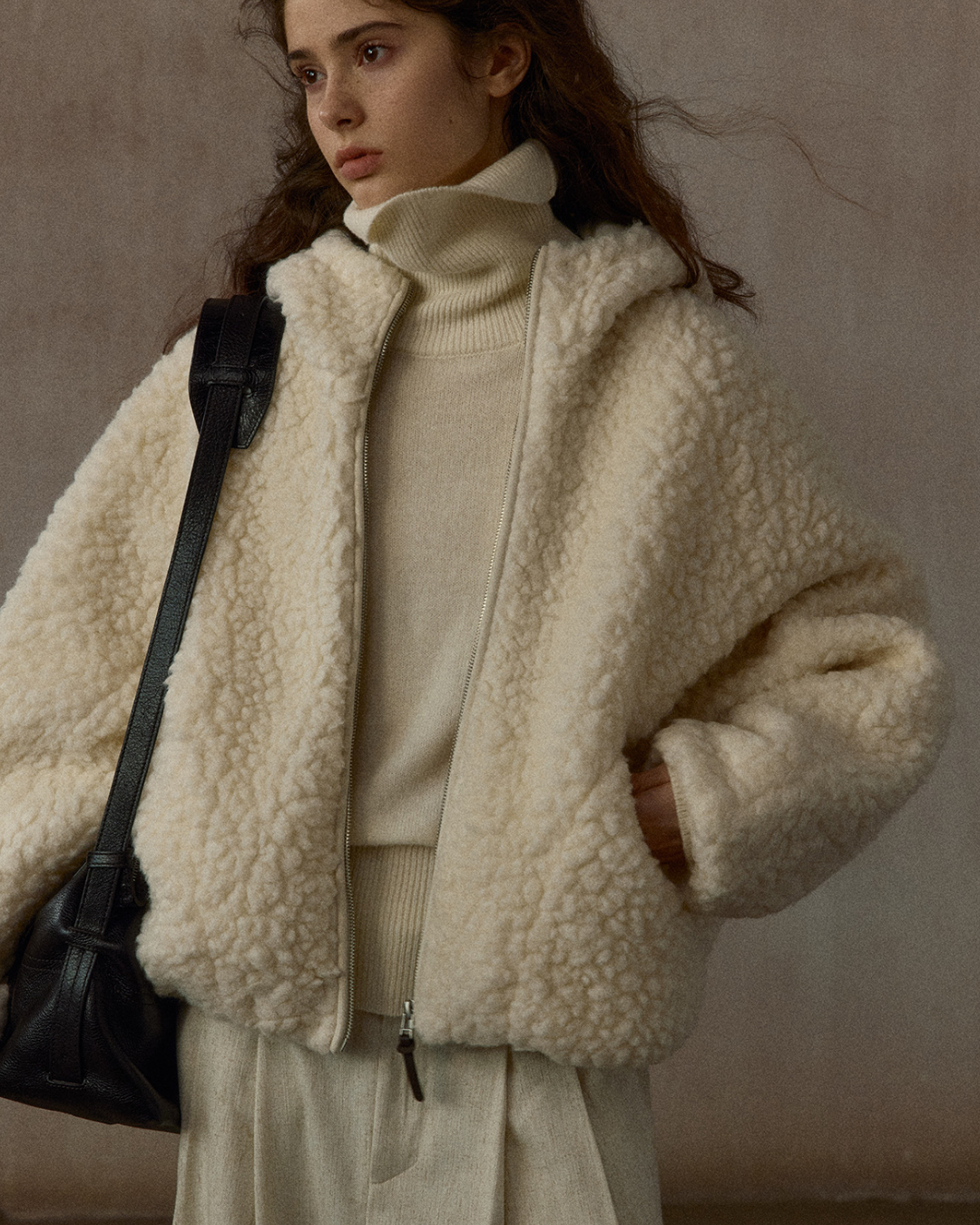 フーディーボアオーバージャケット 10326