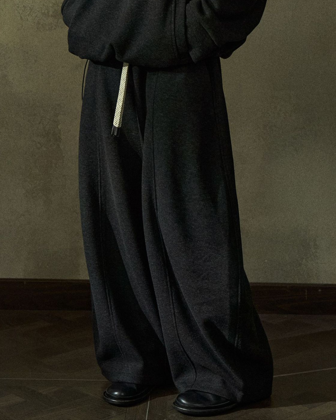 【セットアップ可能】ドローストリングスウェットパンツ 10212