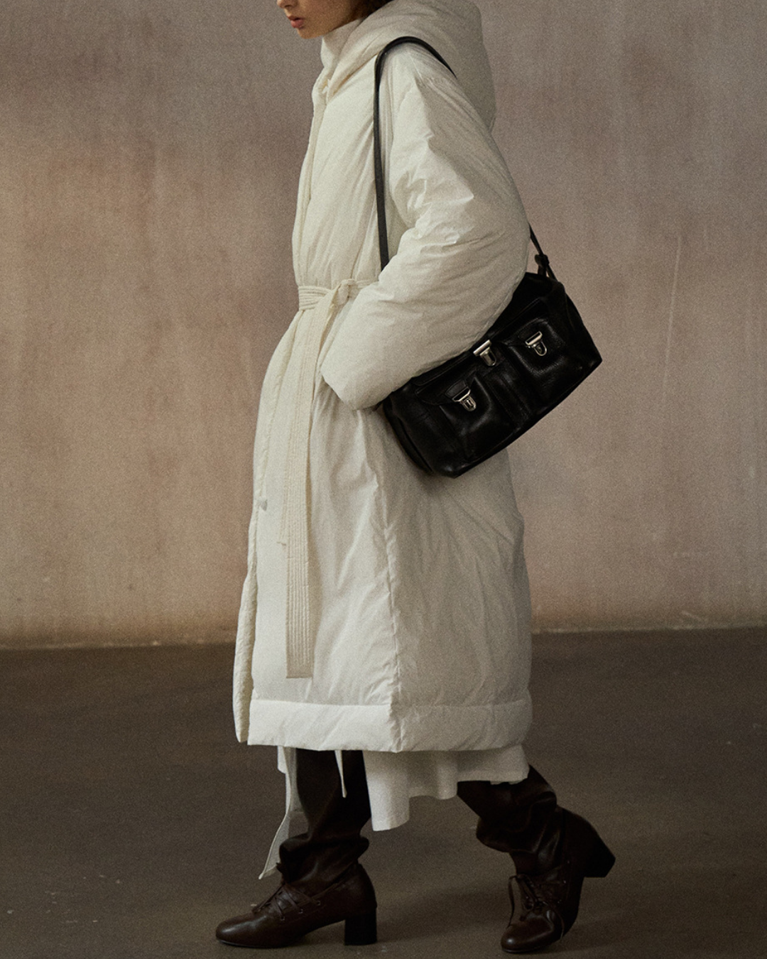 フーディーストラップロングダウンコート 10281