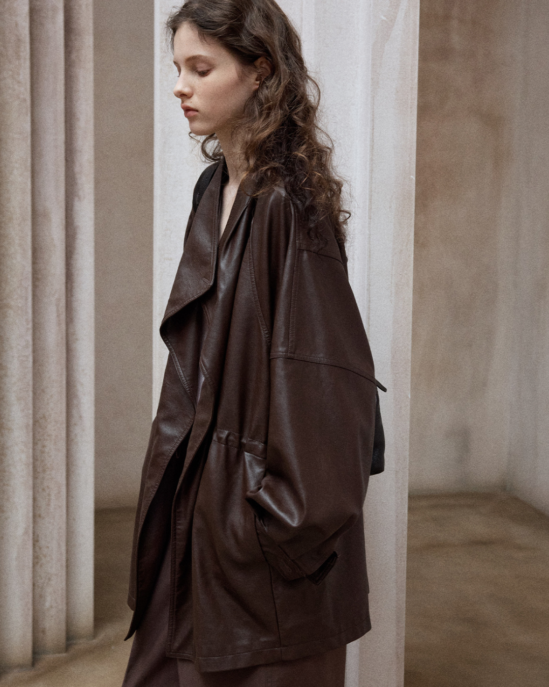 スタンドカラーダークフォルムジャケット 10338