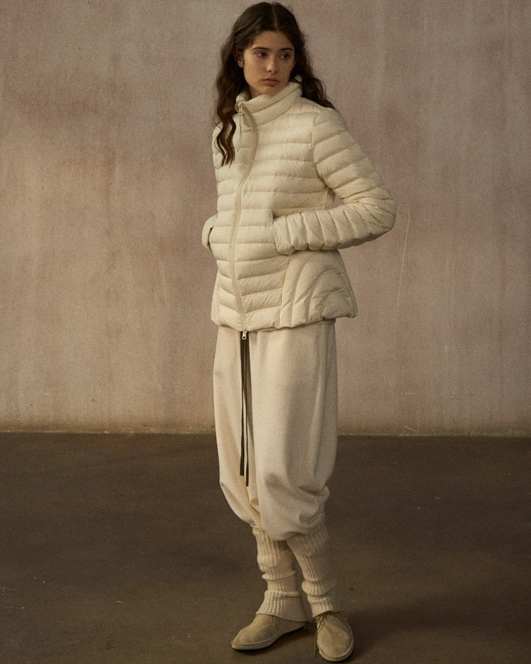 スタンドカラーショートダウンコート 10249