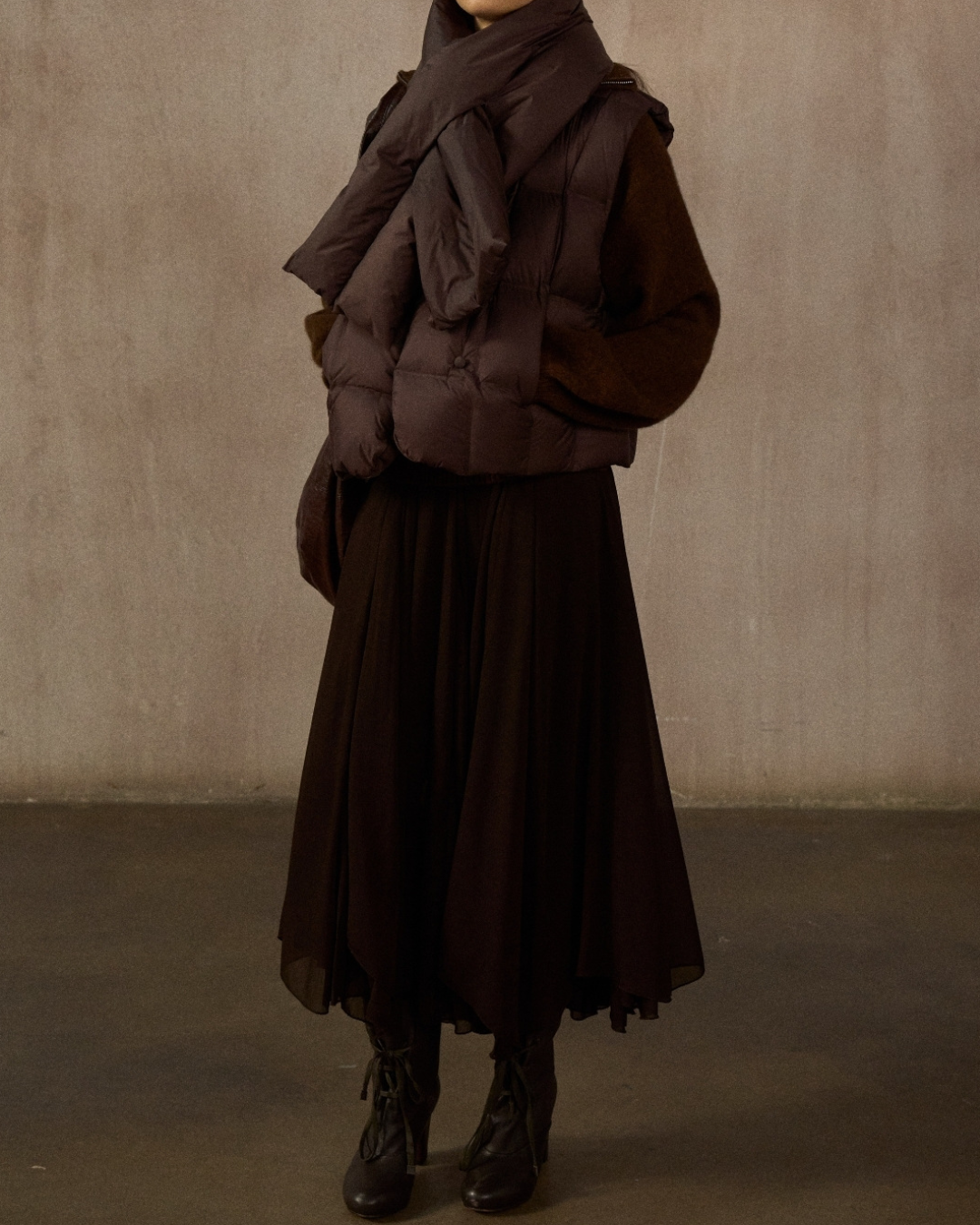 ダウンジャケットショートベスト 10239