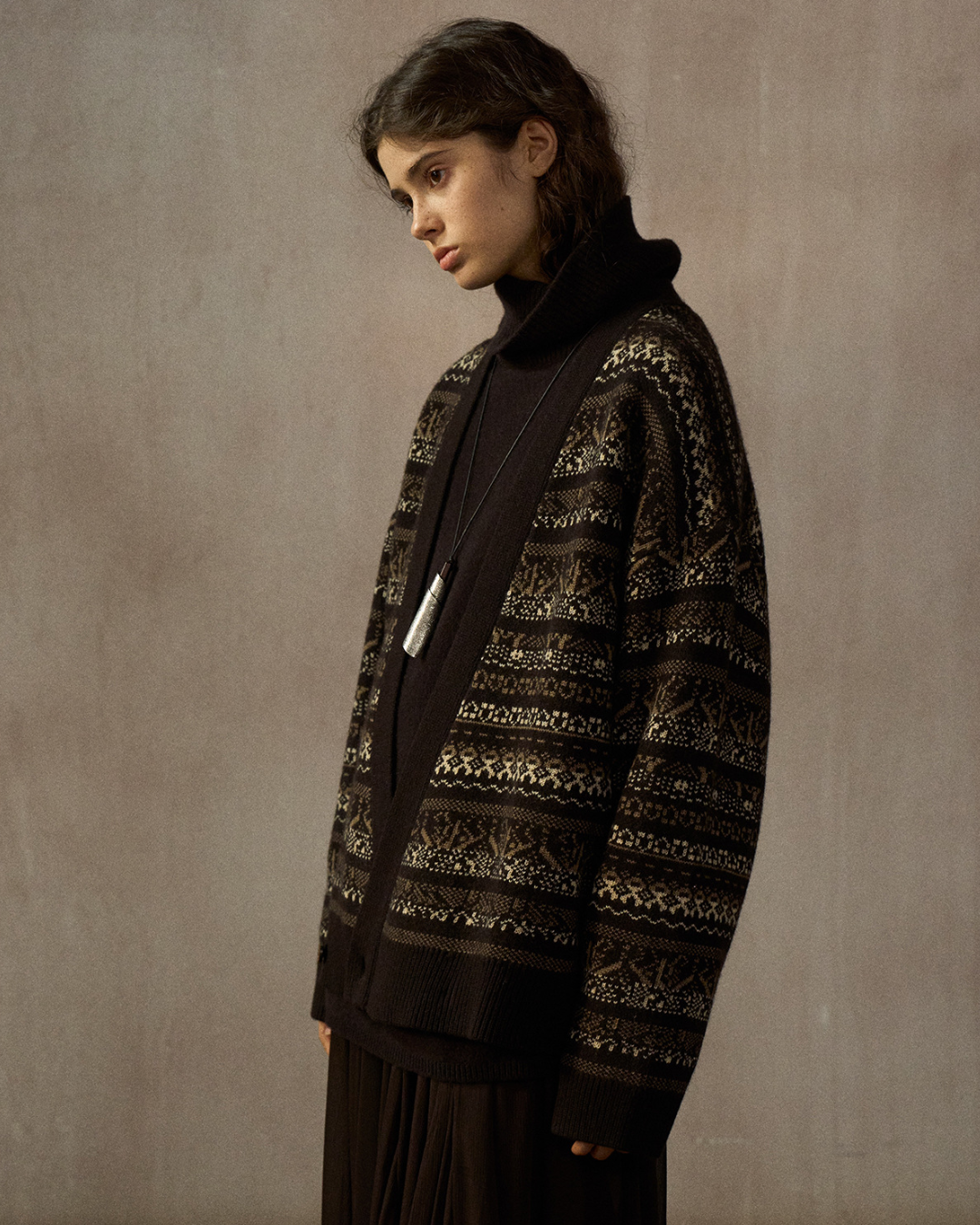 Vネックニットアイル柄カーディガン 10246