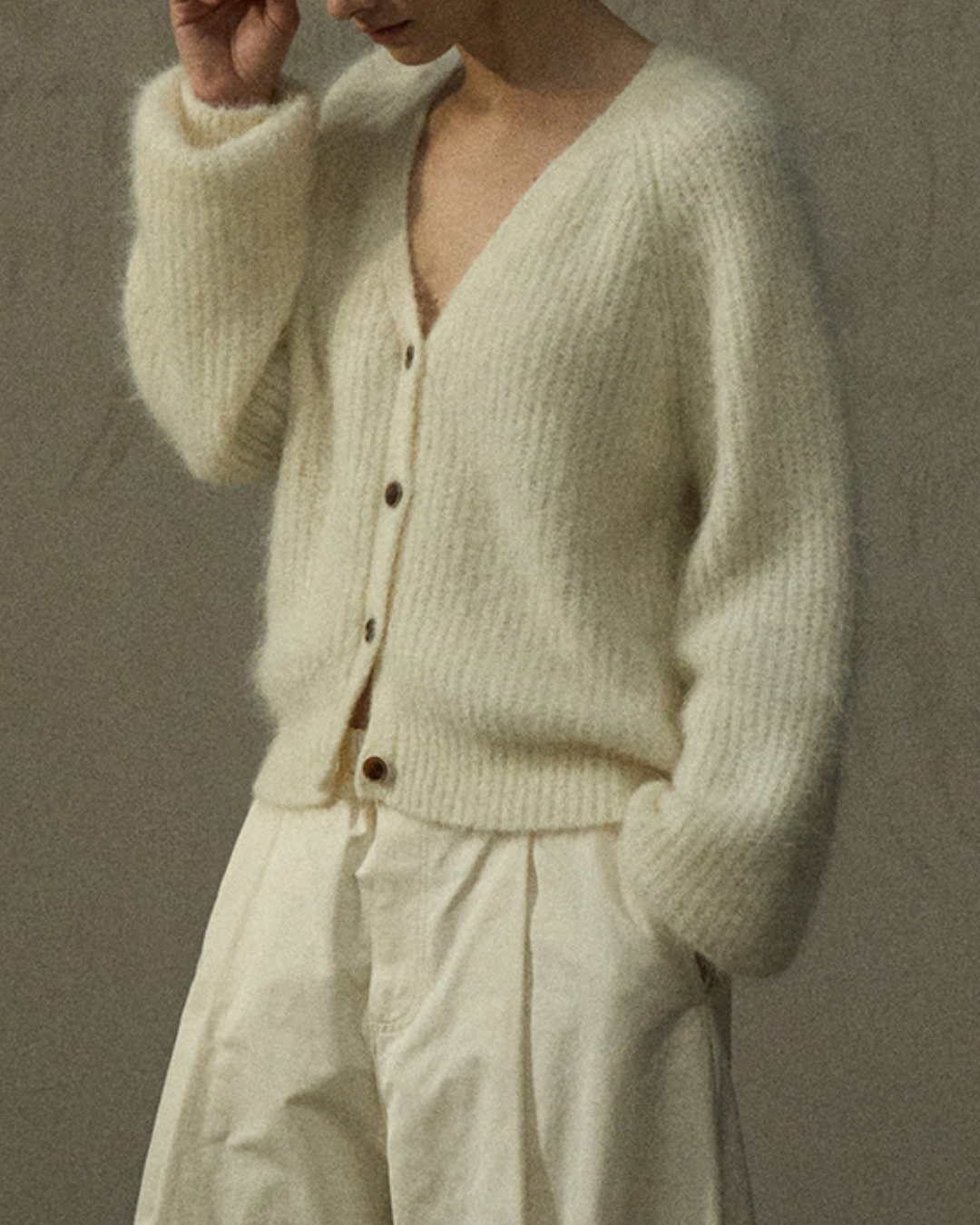 Vネックニットカーディガン 10264