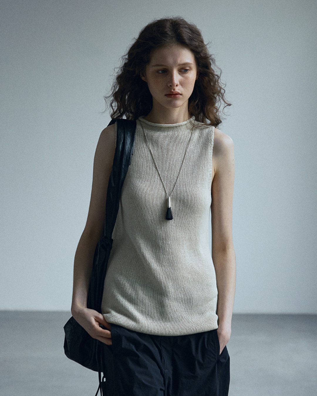 シリンダーハイネックノースリーブニット 10558