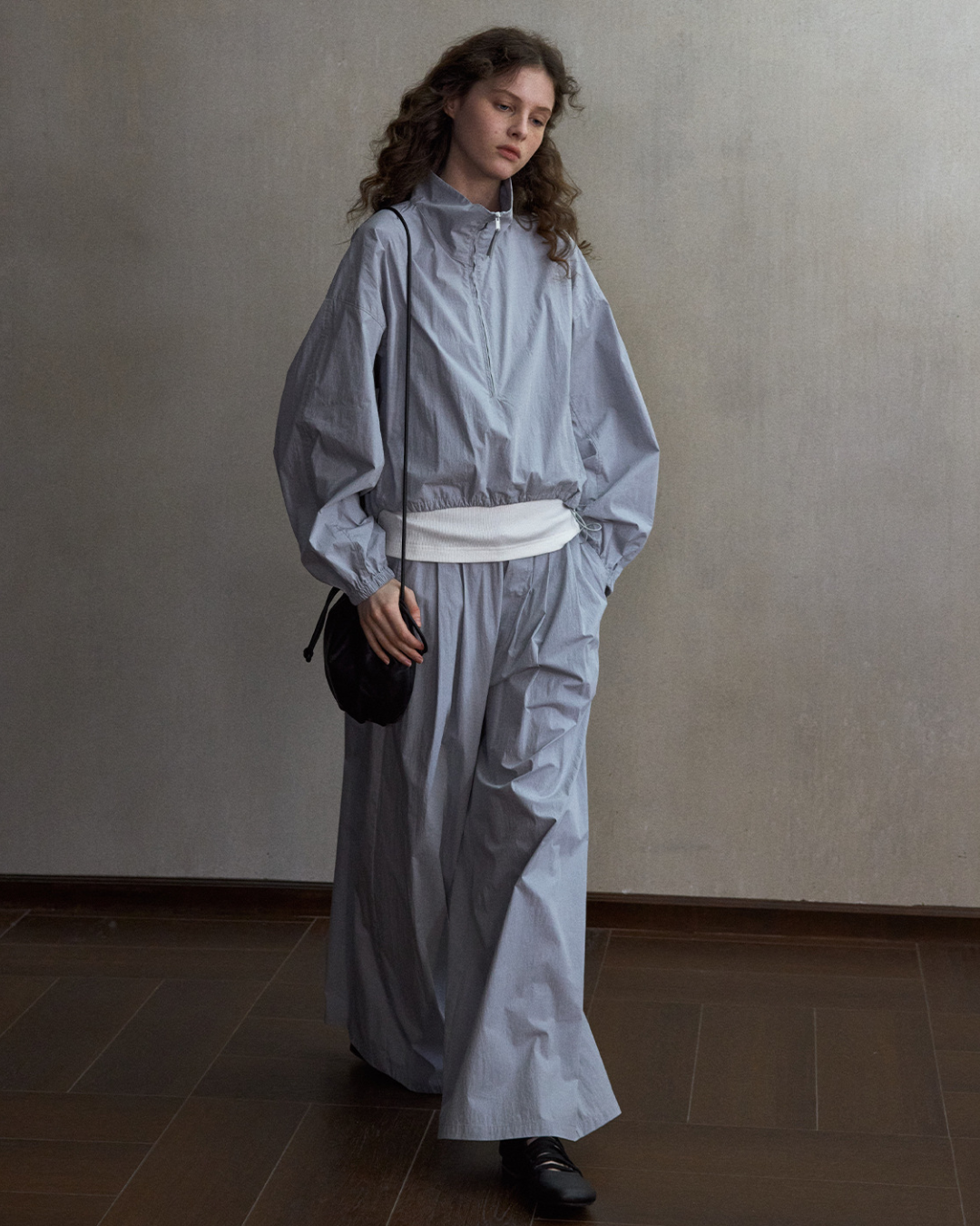 ディストーションハイネックジップアップブルゾン 10545