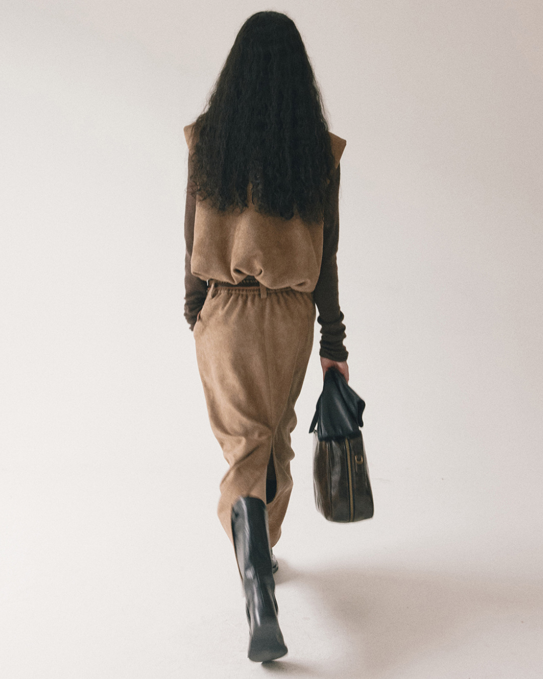 スリークスエードジップベスト 10419