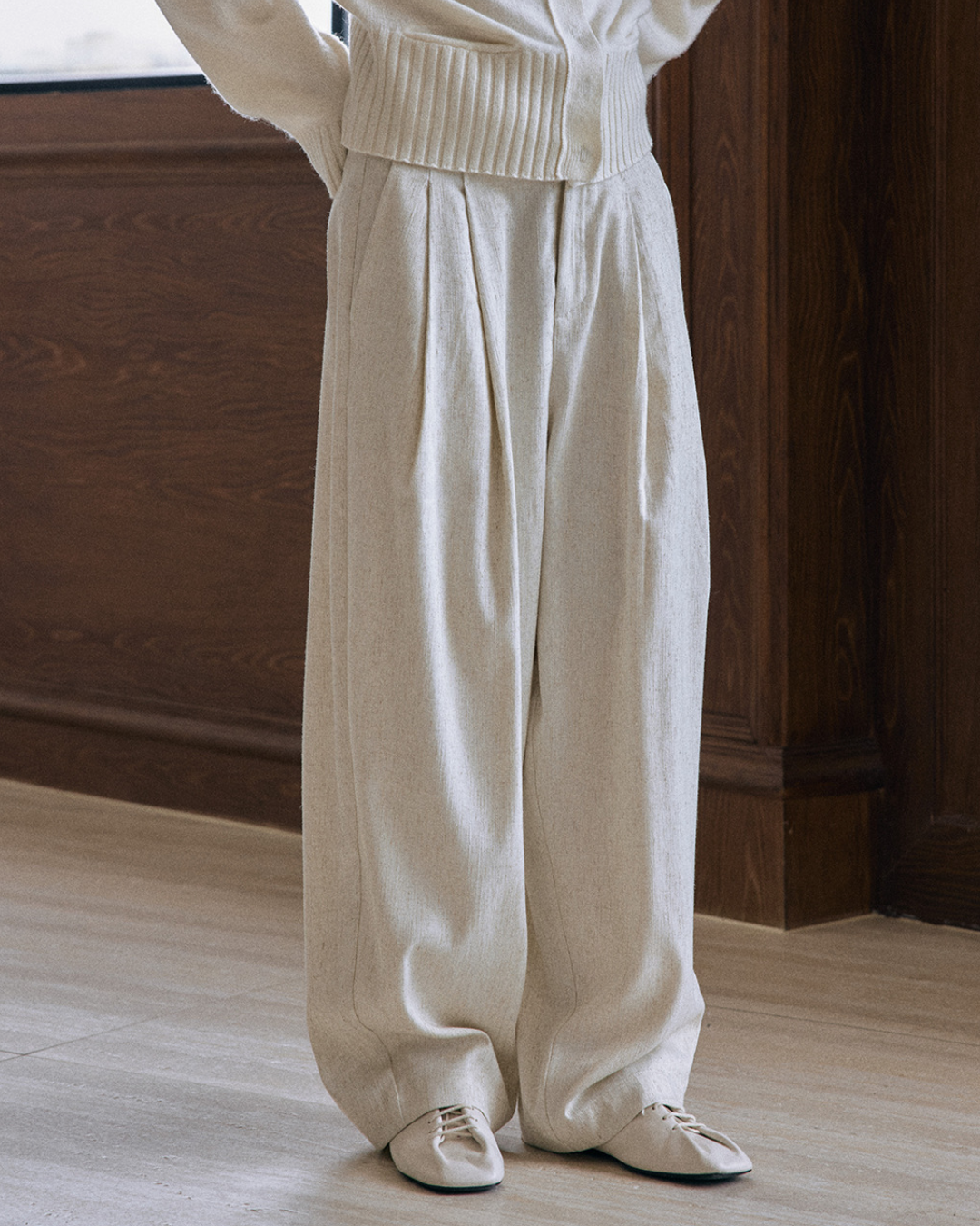 ローウエストタックパンツ 10153