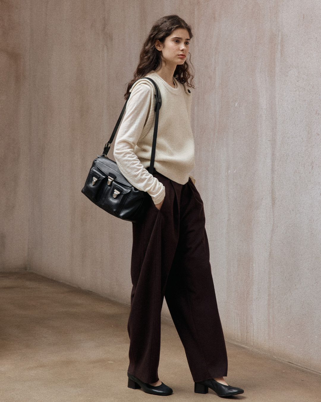 ストラクチャーショルダーニットベスト 10382