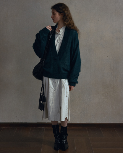 ディープブイラインエンプティフォルムニット 10543