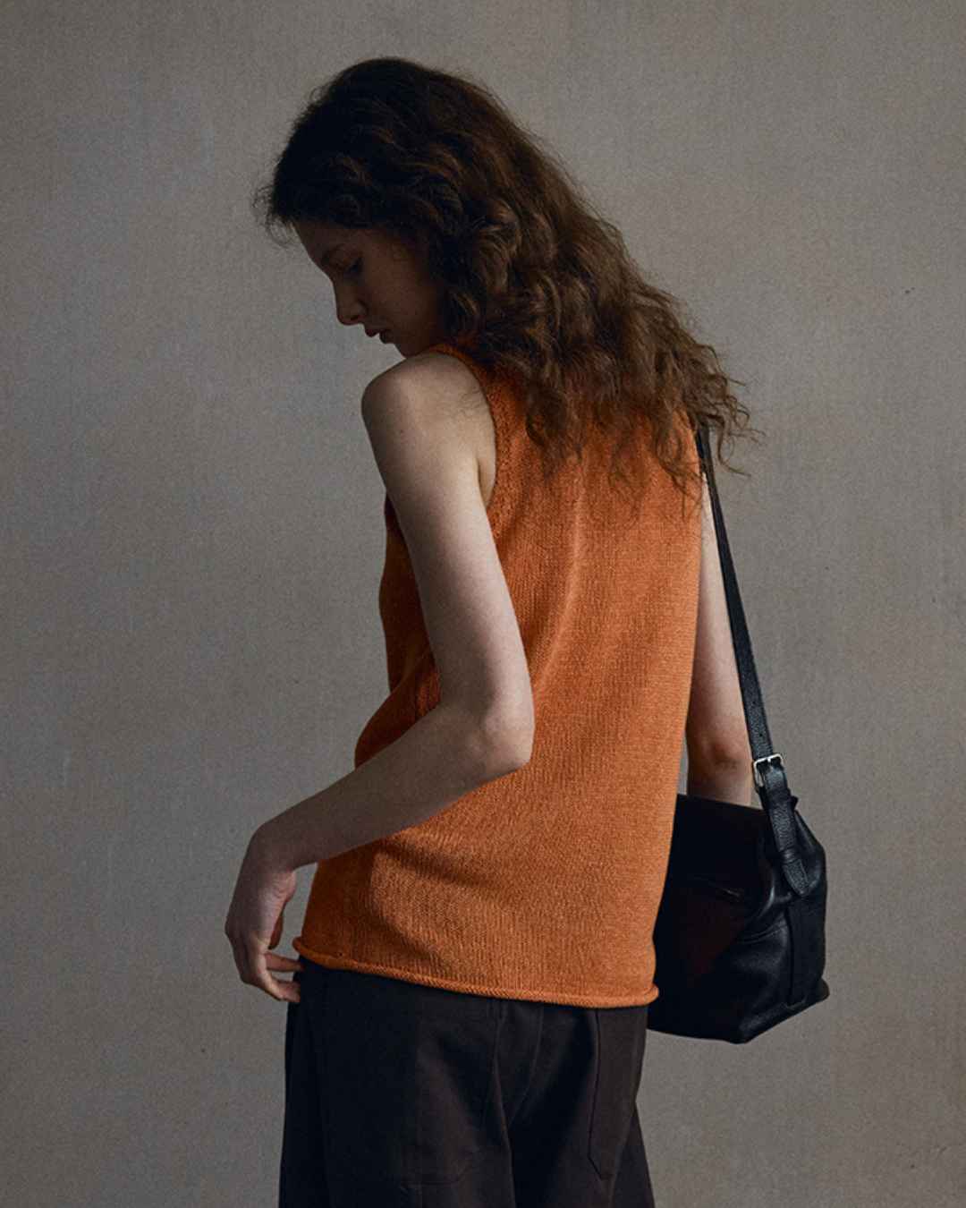 シリンダーハイネックノースリーブニット 10558