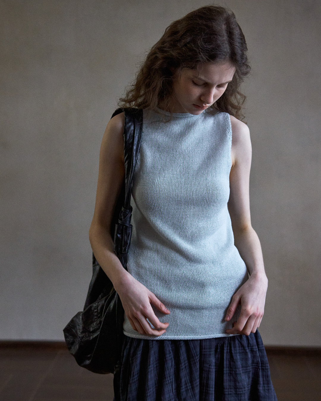 シリンダーハイネックノースリーブニット 10558