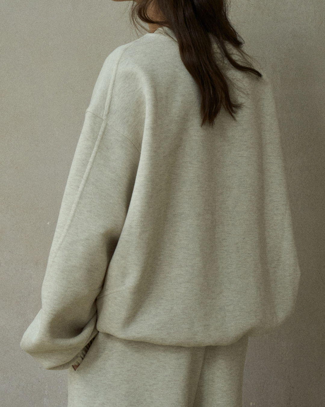 ラウンドネックドロップショルダースウェットプルオーバー 10223