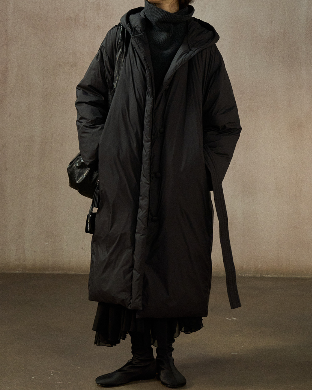 フーディーストラップロングダウンコート 10281