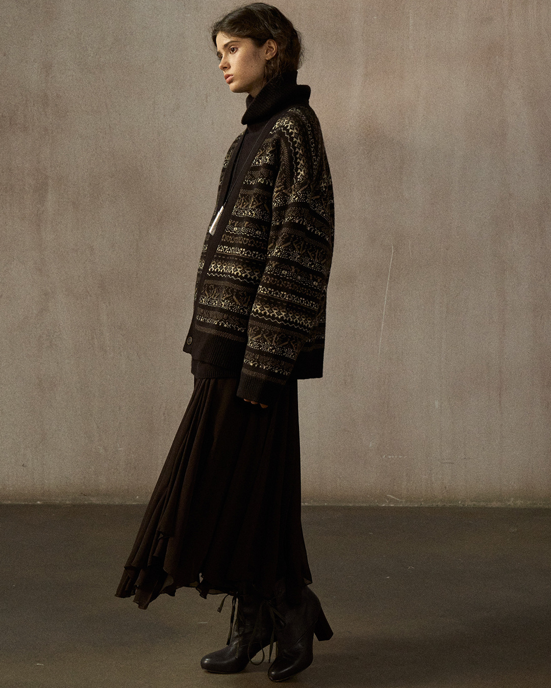 Vネックニットアイル柄カーディガン 10246