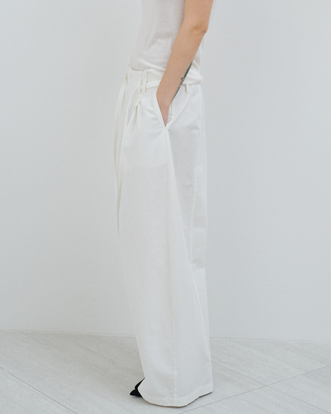 フィックスポイントタイウエストワイドパンツ 10583