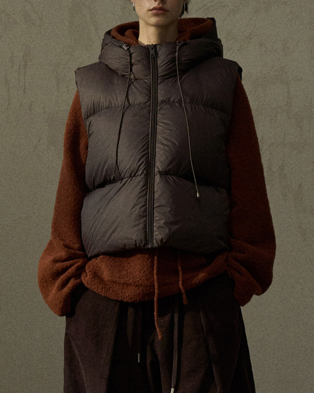 ドローコードフーディーダウンベスト 10258