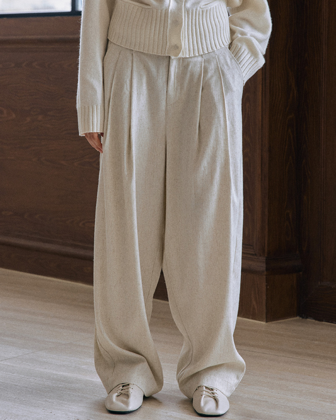 ローウエストタックパンツ 10153