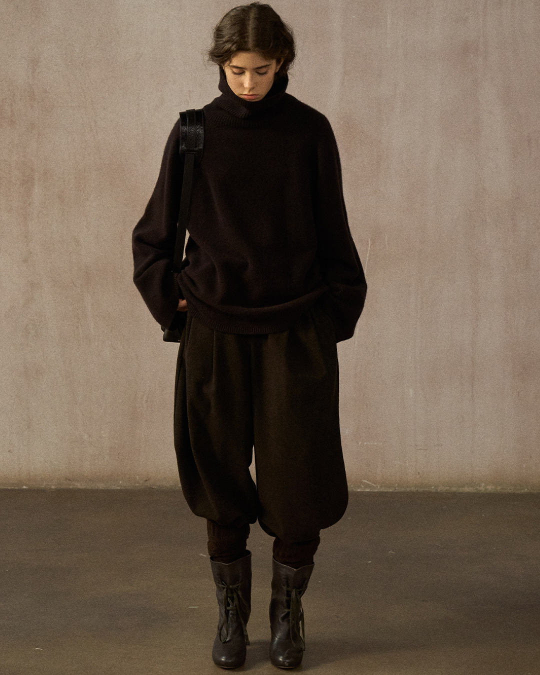 ハイカラーロングスリーブニットプルオーバー 10247