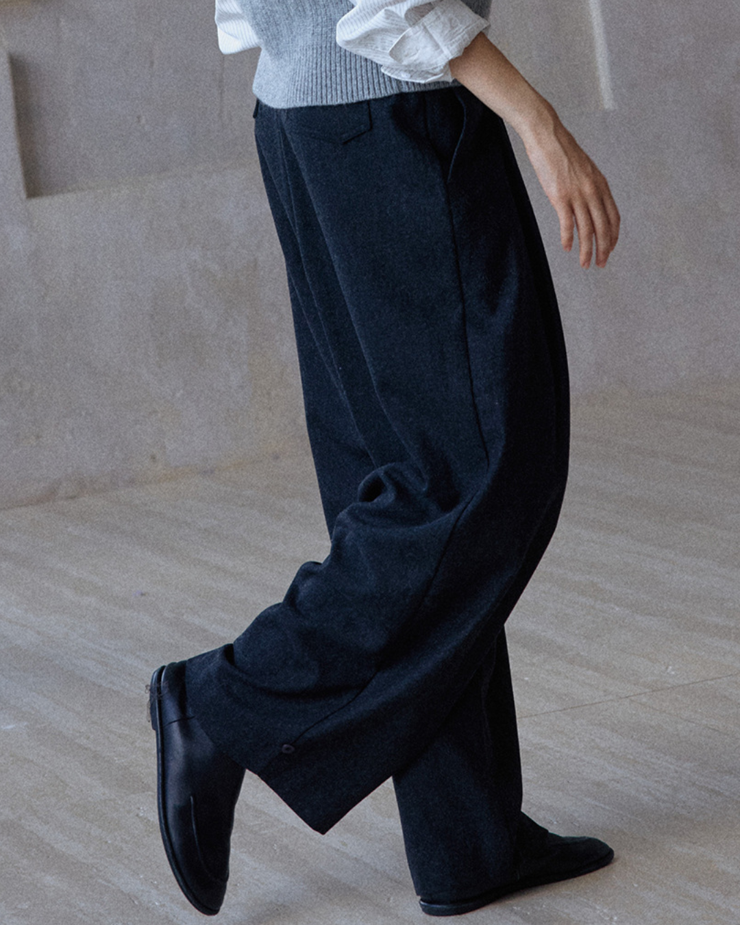 ルーズテーパードカジュアルパンツ 10172