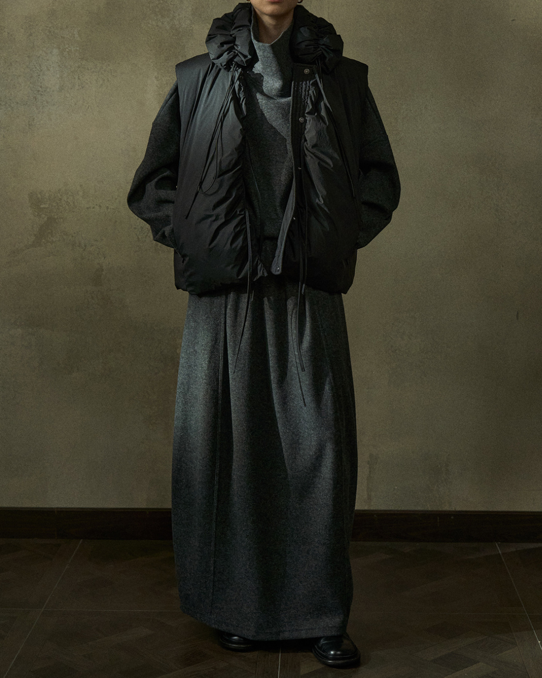 ドローコードミディダウンベスト 10227