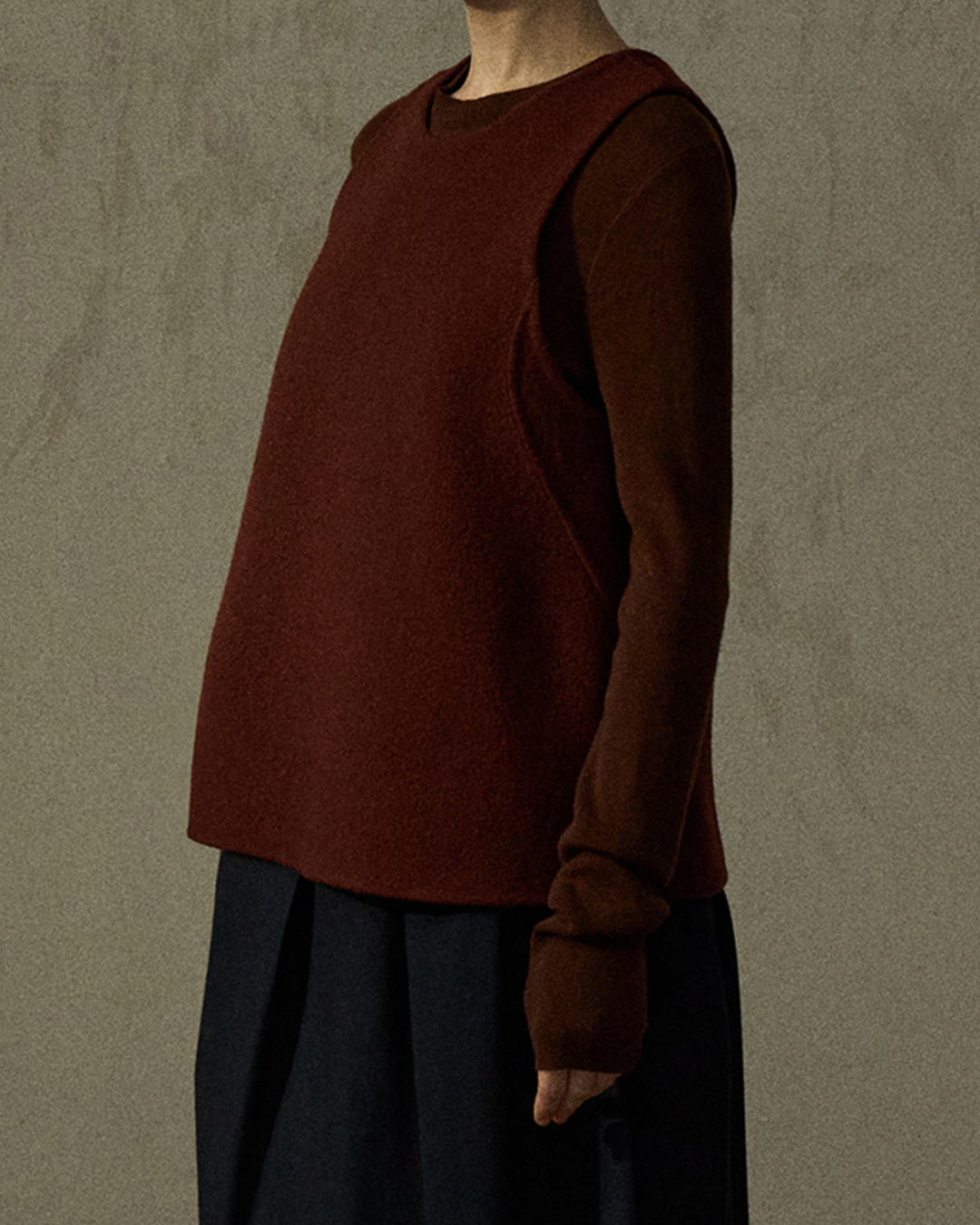 ラウンドネックニットフレアベスト 10286