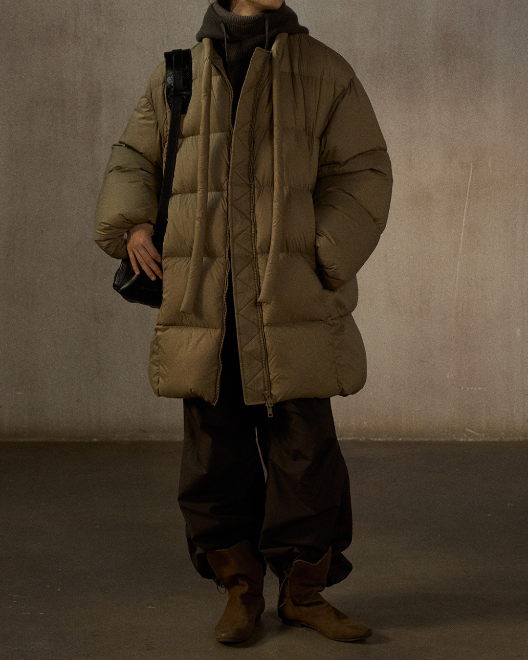 クルーネックミディストラップコート 10272