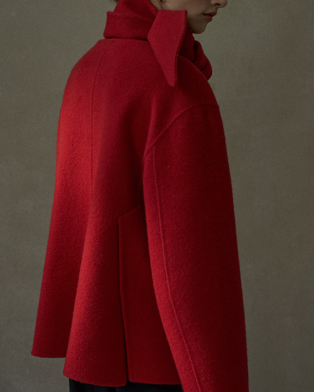 スカーフカラーミディフレアコート 10197