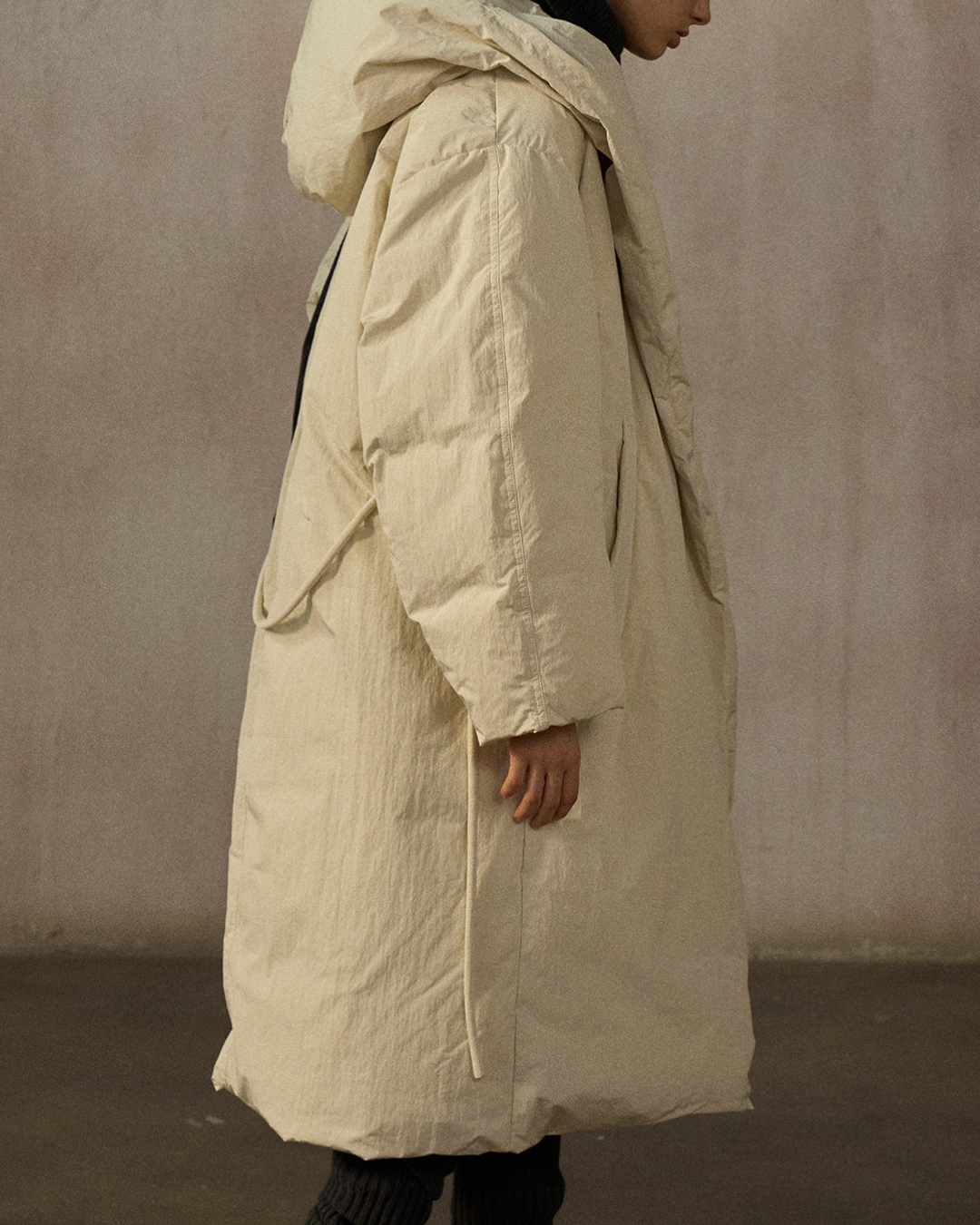 フーディーストラップロングダウンコート 10275